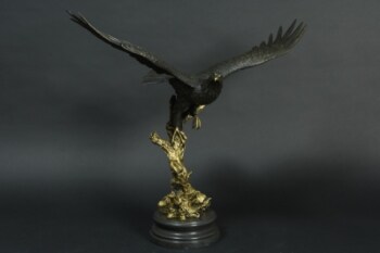 Bronzeskulptur, rovfugl