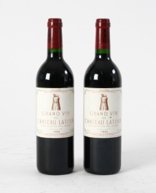 2 flasker 1994 Chateau Latour Pauillac, France (2)