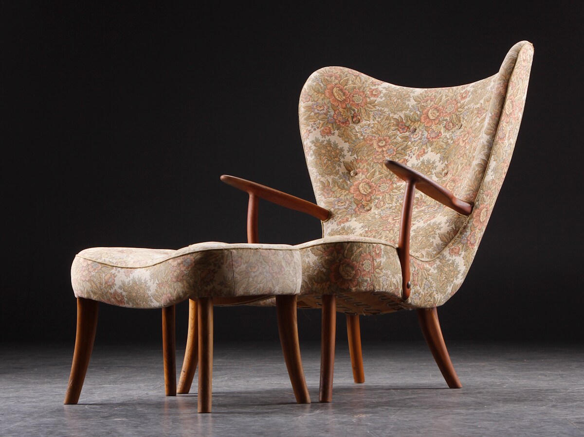 Wing chair and stool. Danish furniture designer, 1940's (2)