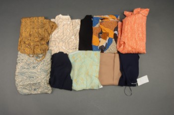 Storm & Marie. Bluser, kjoler, nederdel og jakke. str. 38/M