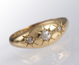 Diamond ring in 18 kt. gold with old cut diamonds, 0.25 ct.