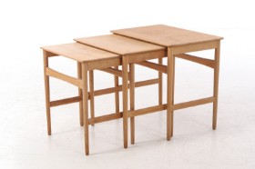 Hans J. Wegner for Andreas Tuck. Set of solid oak insert tables (3)