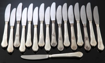 Danske Guldsmedes Sølvvarefabrik, Rosenholm, middagsknive med skafter af sølv (17)