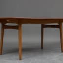 Hans J. Wegner . Spisebord i eg og teak , model AT310 (3)