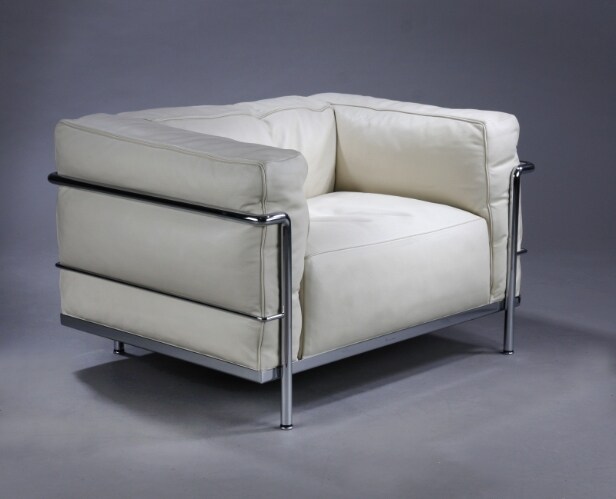 Le Corbusier. LC3 hvilestol med cremefarvet anilin læder