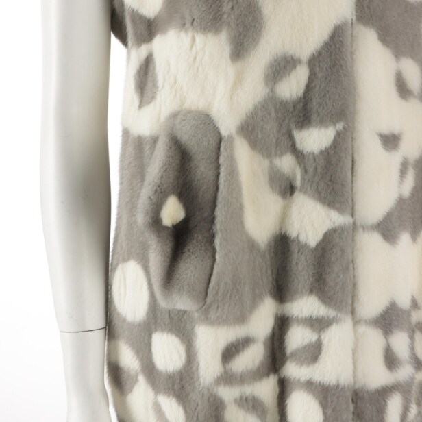 6913 - Copenhagen Fur. Unique mink fur jacket. str. 38 / 40