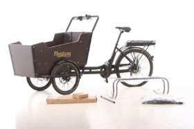 Mustang Cargo Electric electric cargo bike with 8 gears - Black