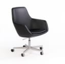 Arne Jacobsen. Kontorstol i sort læder, model 3211 'Lille Giraf'