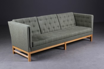 Erik Ole Jørgensen. Tre-pers. sofa model EJ-315/3