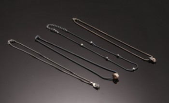 Fire halskæder af oxideret sølv (4)
