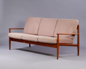 Grete Jalk for France & Søn. Sofa af teaktræ, model 118