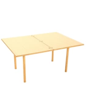 Fritz Hansen/ Børge Mogensen/ Model 4500 Børge Mogensen. Sofabord model 4500 i bøg | Lauritz.com
