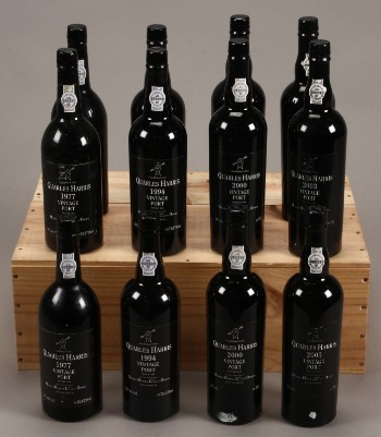12 flasker Quarles Harris Vintage Port Portugal (12)