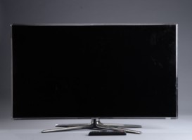 Samsung 46 tommer fladskærm model 36-16 - Lauritz.com