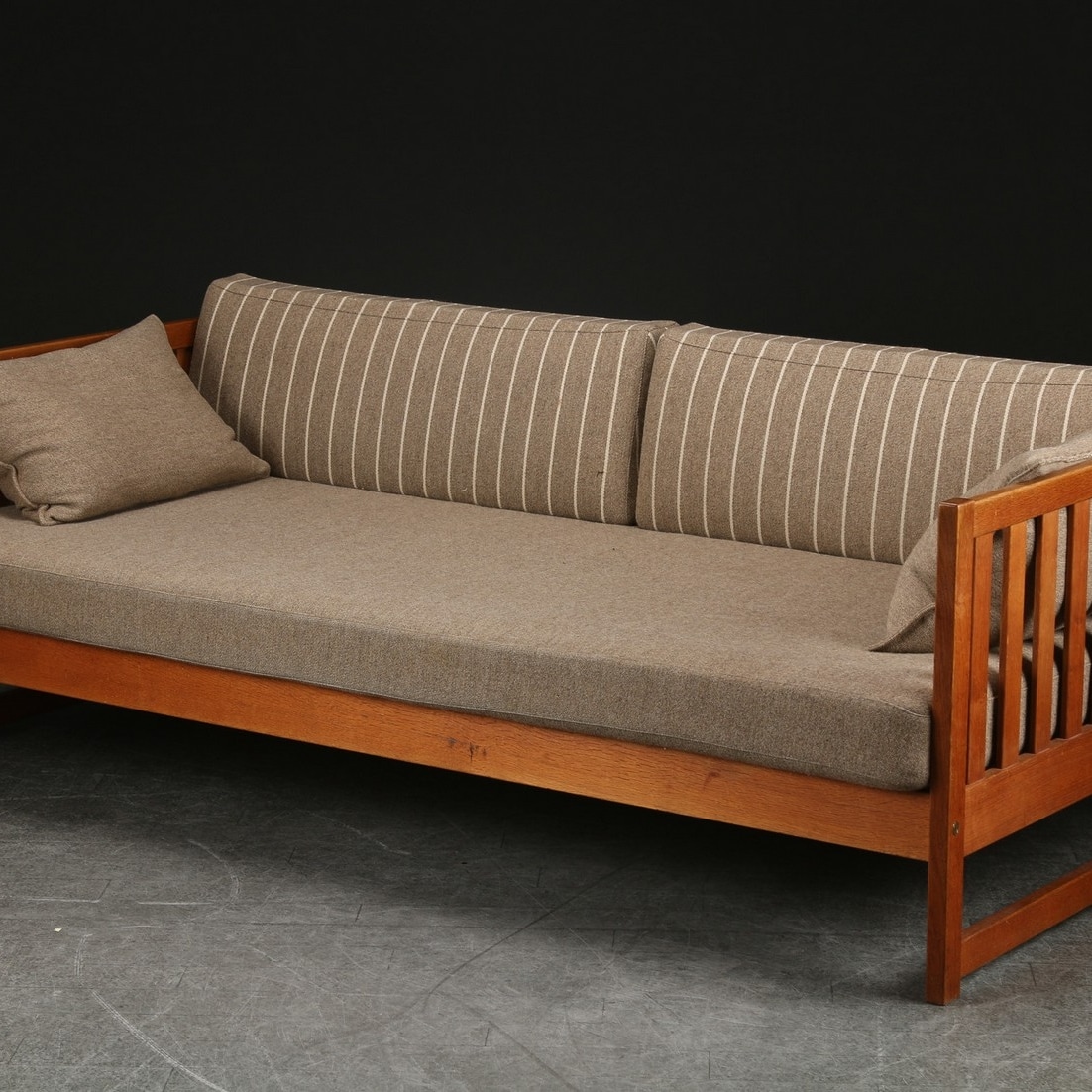 Børge Mogensen. Sofa/briks af eg, model 4390 | Lauritz.com