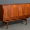 Ærthøj Jensen & Mølholm, Herning. Skænk af teak