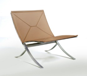 Steen Østergaard. Lænestol, model Tangochair