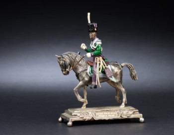 Atelier Mitarotonda. Italiensk figur af sølv i form af ridende artilleriofficer fra det hollandske kavaleri