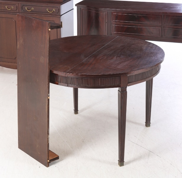 Hepplewhite mahogany dining room (10)