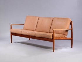 Grete Jalk for France & Søn. Sofa af teaktræ, model 118