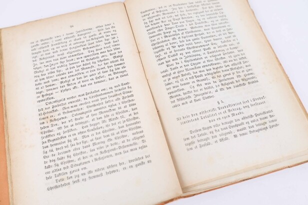 Søren Kierkegaard 'Enten-Eller', 1. udgave 1843 i halvbind samt 'Synspunktet for min forfatter-virksomhed', 1859 (3)