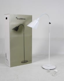 Arne Jacobsen. Bellevue AJ2 gulvlampe, White/Chrome, udgået model