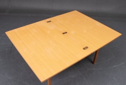 Børge Mogensen spillebord/sofabord af bøg model 4500 | Lauritz.com