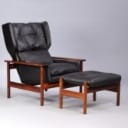 Sven Ivar Dysthe. High-back armchairs with ottoman in rosewood, rarely offered at auction (2)