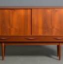 Ærthøj Jensen & Mølholm, Herning. Skænk af teak