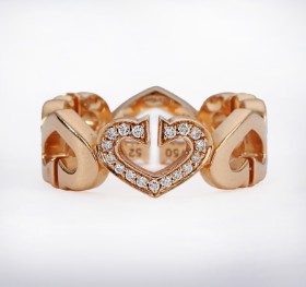 Cartier. 'C Heart of Cartier' brillantring i 18 kt. rødguld