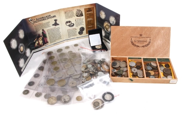 Collection of coins from Denmark and abroad as well as silver medals ...