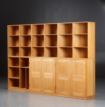 Mogens Koch for Rud Rasmussens Snedkerier. Shelf system made in oakwood (6+3)