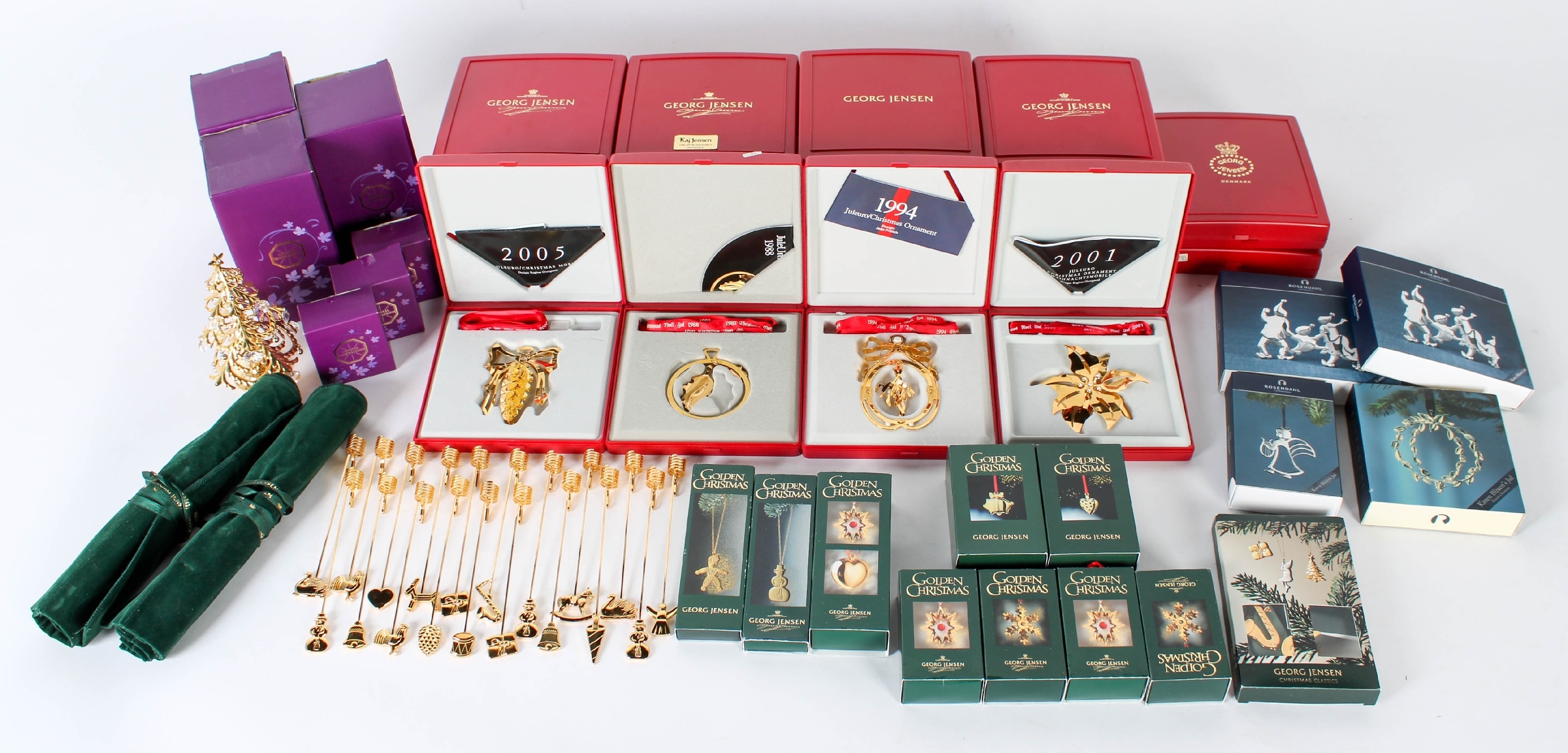 Collection of Christmas decorations, primarily Georg Jensen. (61)