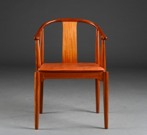 Hans J. Wegner. 'Kinastol' af mahogni, model FH 4283 