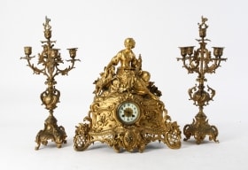 Fransk kaminur med par kandelabre 1800 tallet (3).