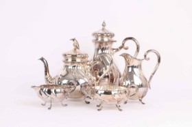 Carl M. Cohr silver: Complete coffee and tea set with 5 parts.