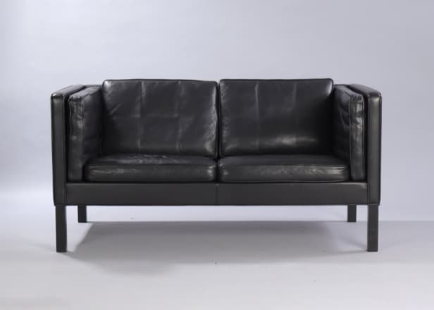 Børge Mogensen. Two-person sofa in black leather, model 2335
