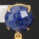 A pair of gold-plated sterling silver earrings with lapis lazuli and white agate (2)