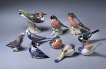 Bing & Grøndahl og Royal Copenhagen. En samling fuglefigurer af porcelæn (10)
