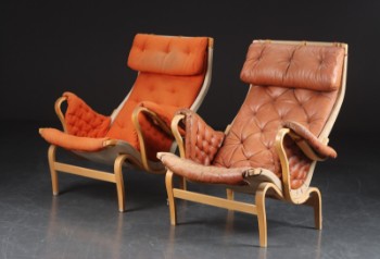 Bruno Mathsson for DUX. Et par lænestole af bøgetræ, model Pernilla (2)