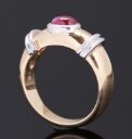 Georg Jensen: Ruby ring of 18 kt. gold. Ringstr. 54.