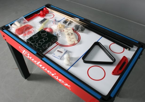 Multi-spillebord med stel i hård plast, 9 spil bla.bordfodbold bordtennis, bordhockey..,