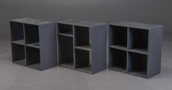 ATBO furniture. Tre sortlakeret reolmoduler. (3)