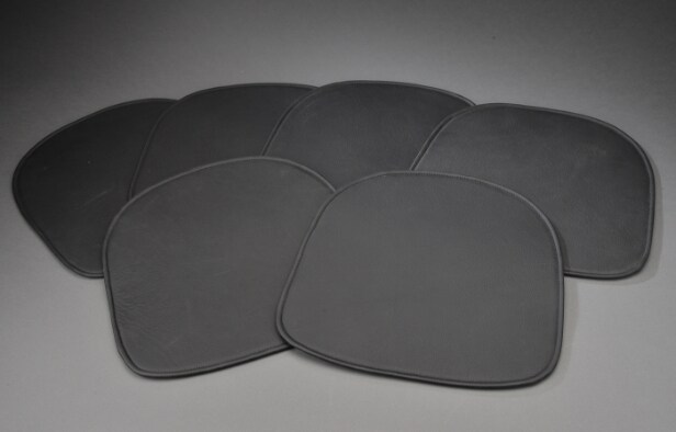 Cushion set for Eames - chairs, black (6)
