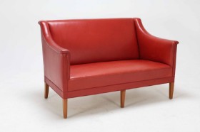 Kaare Klint (1888-1954) for Rud. Rasmussen: To-pers. sofa, model 6092/2, Indian red læder