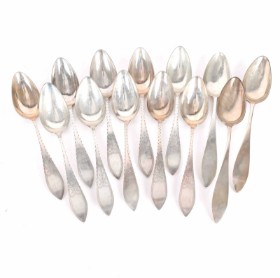 Rasmus Jørgensen Brock (1770-1843) et al: Thirteen Late Empire silver soup spoons, 1823 (13)