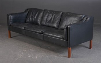 Børge Mogensen. Tre-pers. sofa, model 2213, sort læder