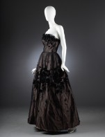 Erik Mortensen for Balmain, vintage Haute Couture kjole syet prisesse Irene af Grækenland - Lauritz.com