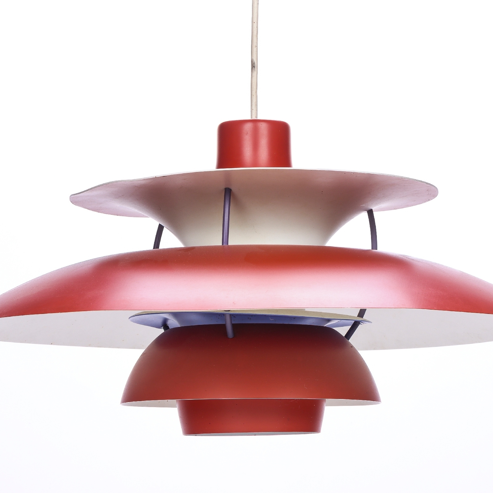 Poul Henningsen for Louis Poulsen. PH5 pendel, rød, Ø 50 cm. | Lauritz.com