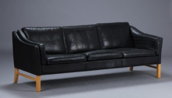 Grandt, model 75. tres-personers sofa.
